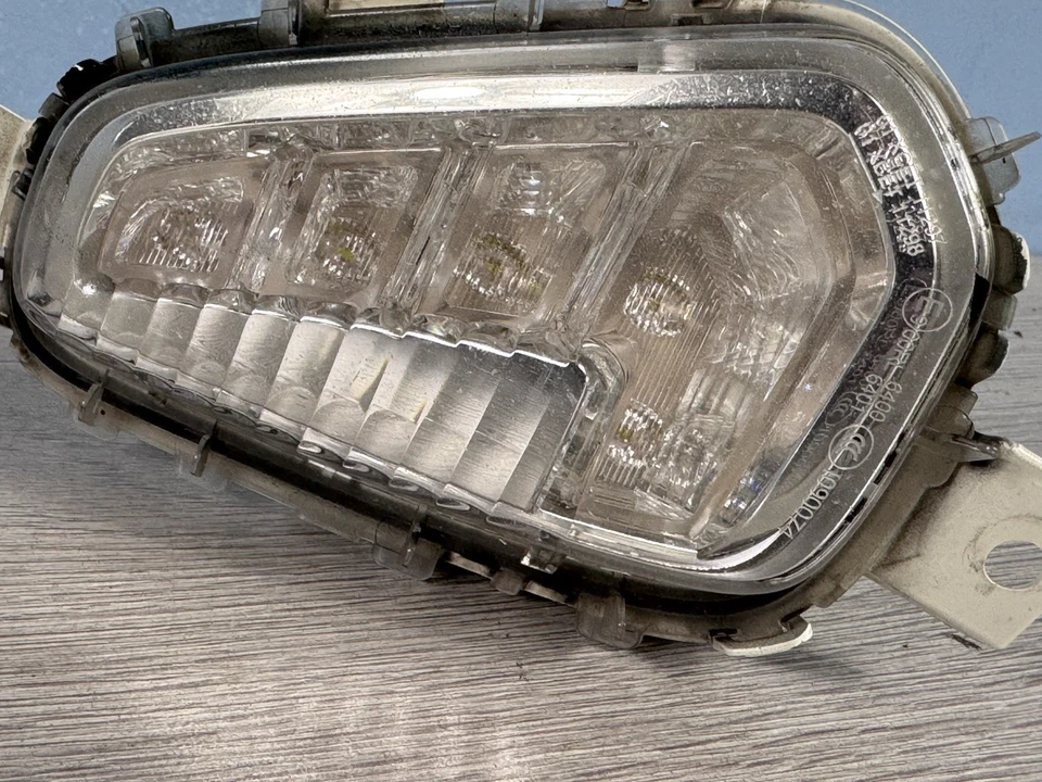 VOLVO V40 2014 DAYTIME RUNNING LIGHT LED 31323115 (UK PASSENGER SIDE) 2012-2016 - image 4 of 4