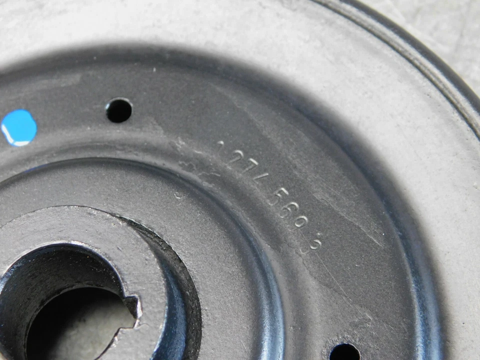 Polea de bomba de dirección asistida genuina BMW 733i 735i 750iL 2800 3.0CS E23 12745693  Foto 3 de 4