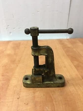 CK Tool Co  Bench Mount Pipe Vise No. X holds 1/4" to 1-1/4"