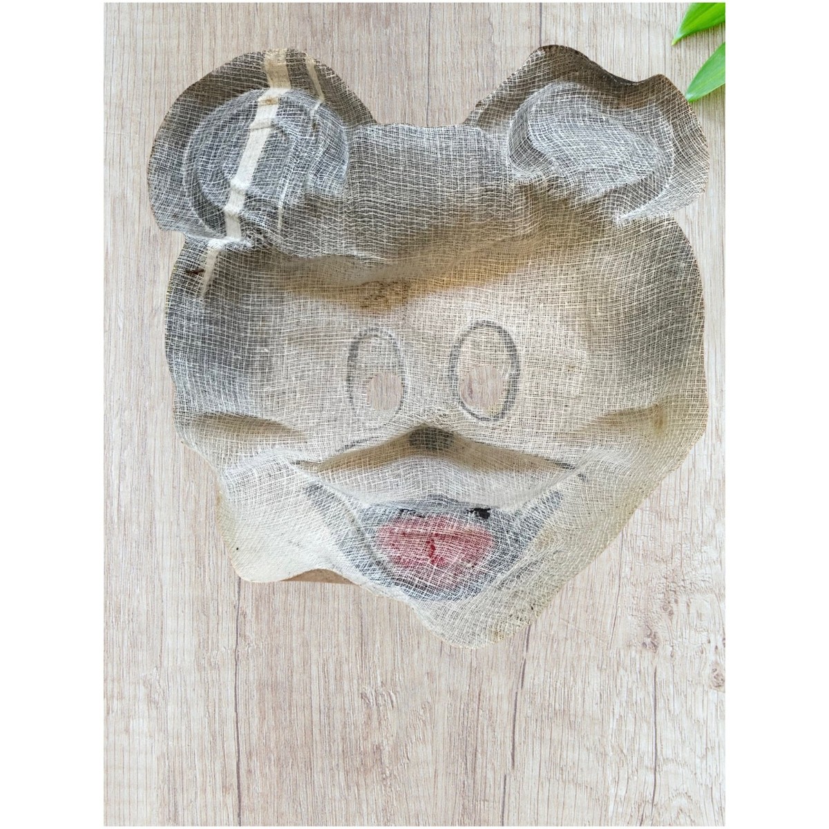 Masque De Protection Tissu Avec Filtre HEPA Et Ions D'argent - Motif Mickey - Neuf Sous Emballage