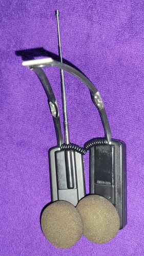 Toshiba RP-2038 Radio Compact Folding AM FM Stereo Headphone Receiver Working - Picture 3 of 10
