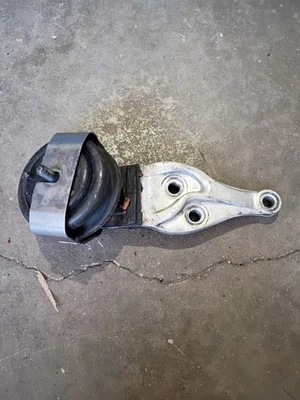 Mazda RX-7 FD Engine Mount Motor Passenger Side 13b Rotary FD3S Right - Image 1 of 4