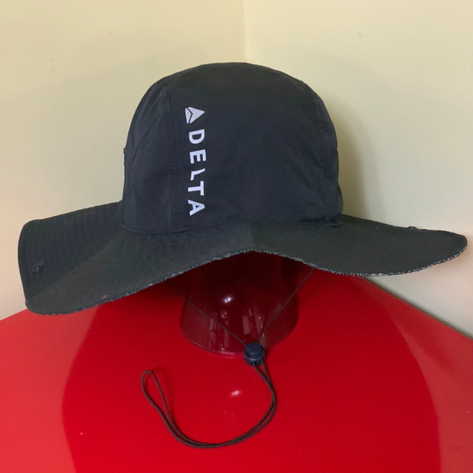 DELTA AIRLINES WIDE BRIM HAT Lightweight Employee Rain Sun Work Cap Size XL/XXL