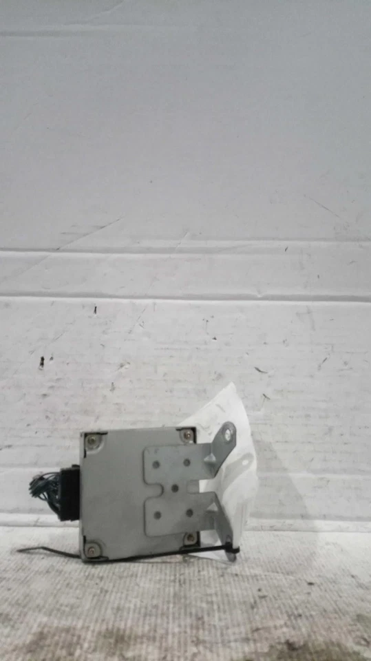 Used Body Control Module fits: 2002 Kia Sportage Body Control BCM LH dash 4 Dr G Foto 2 de 4