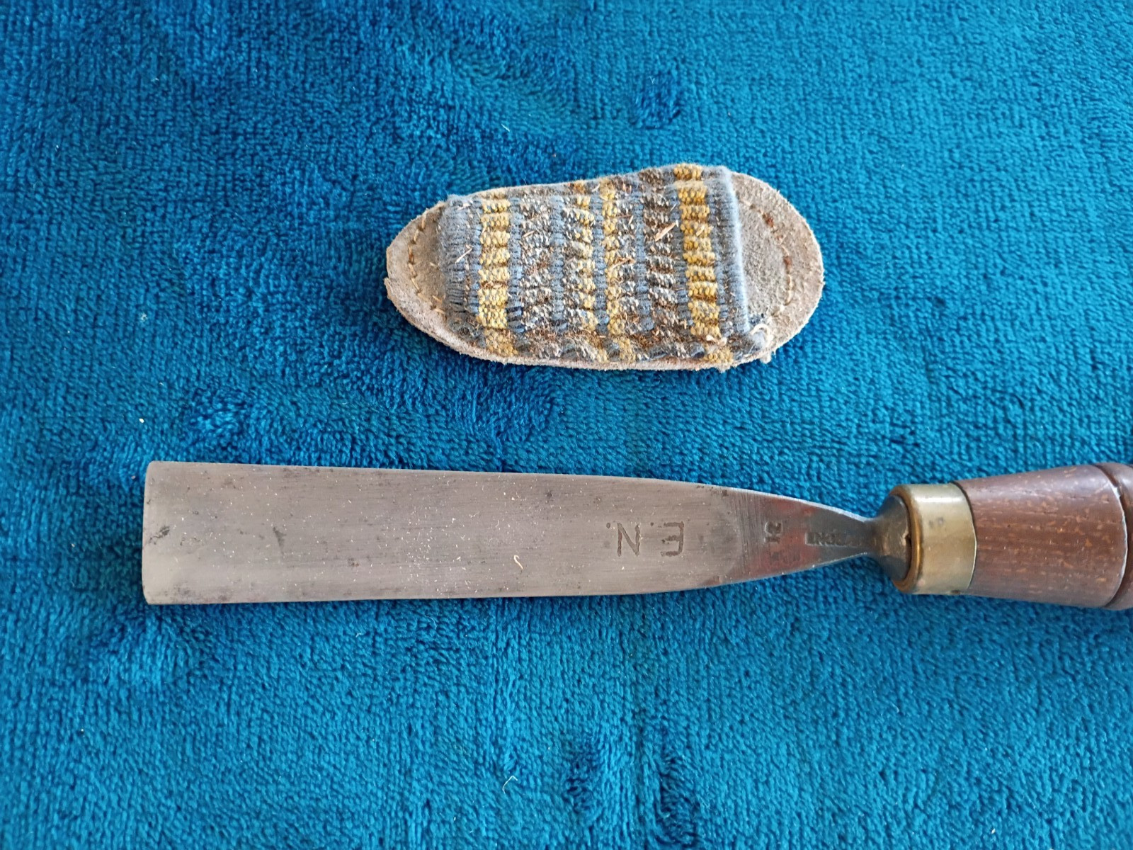 VINTAGE S J ADDIS #12 CAST STEEL 1" WOOD CARVING GOUGE CHISEL.