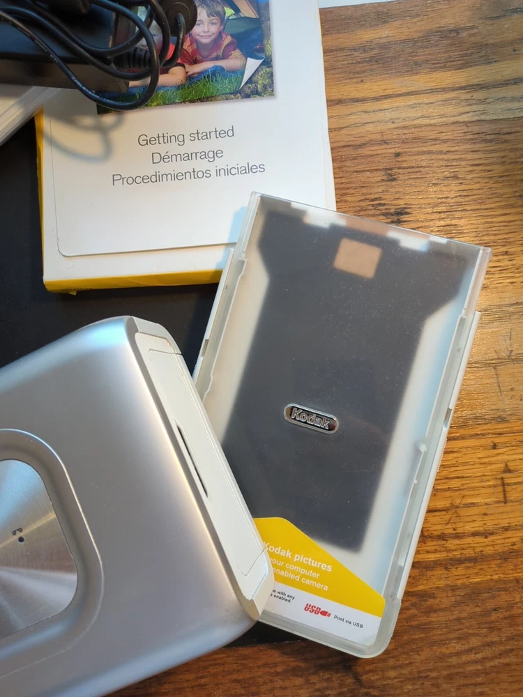 KODAK EASY SHARE PHOTO PRINTER 300 NEW IN OPEN BOX