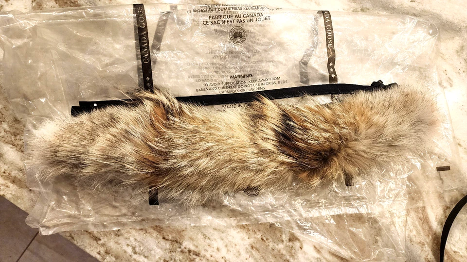 Canada Goose Coyote Replacement Fur23"for  NEW AND OLD Jacket  Coyote Fur Trim - Image 3 of 4