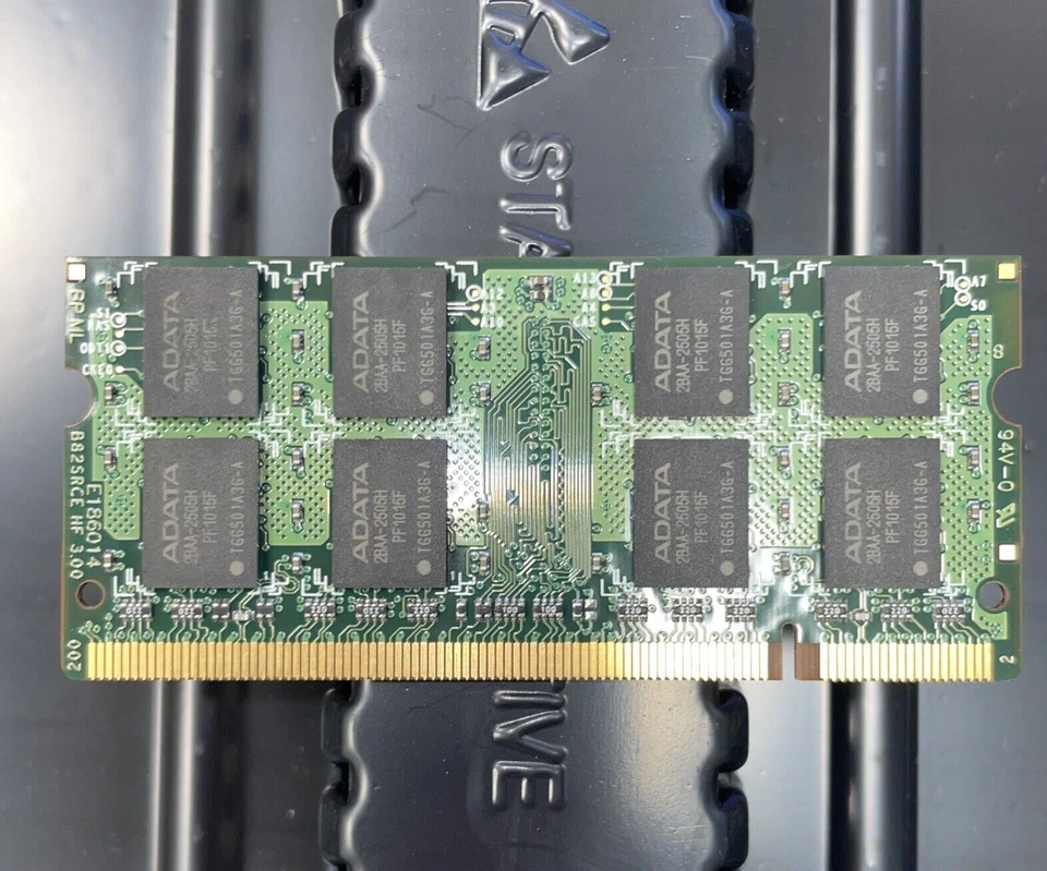 ADATA 2GB Ram 2RX8 PC2-6400S-66 ADOVE1B163B2G Laptop Memory - Image 2 of 4