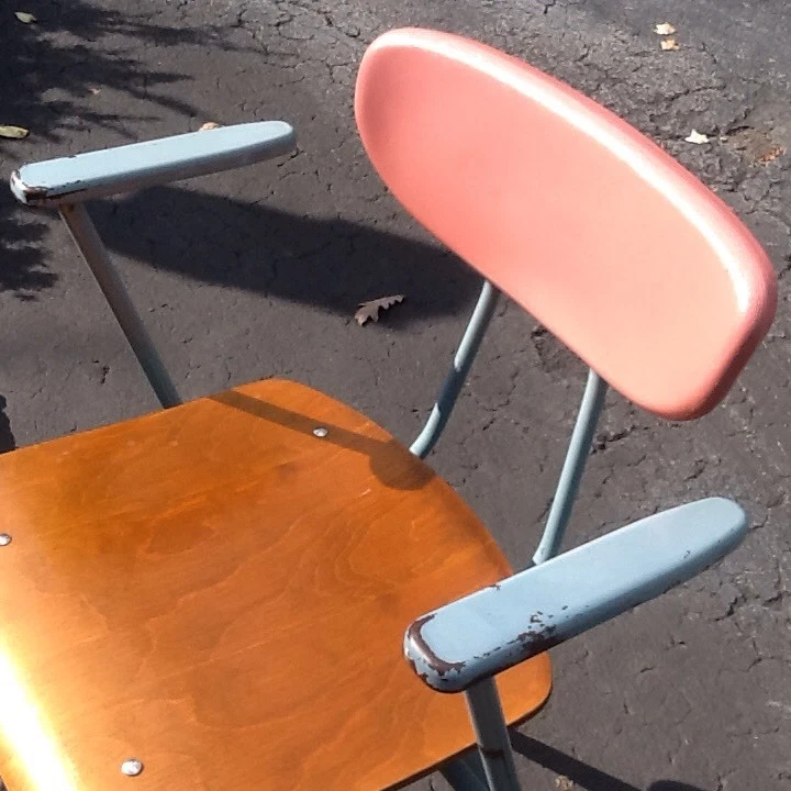 Vintage Mid Century - Plastic / Wood / Metal Chair W/ Arms - Great Color - Nice - Image 4 of 4