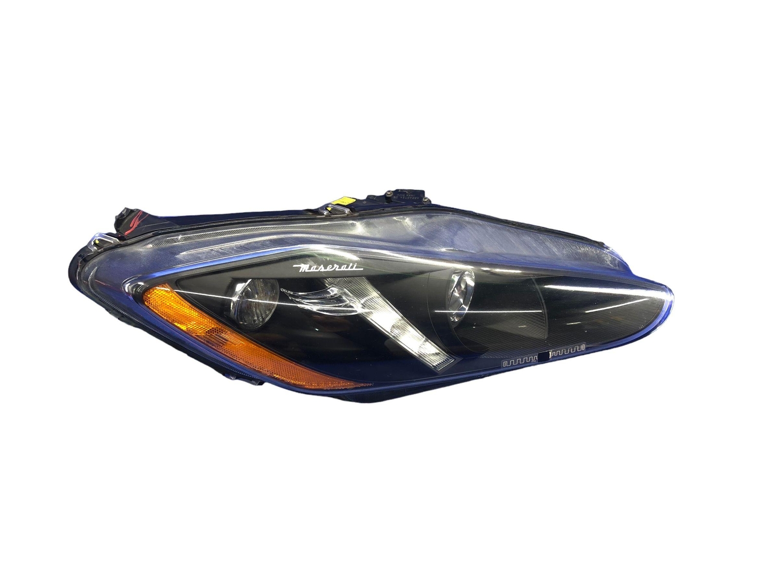 2013-2018 MASERATI GRANTURISMO FRONT RIGHT HEADLIGHT HEAD ASSEMBLY *DAMAGED TAB*