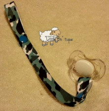 Pacifier Holder Binki Clip Pink Snap Teething Toy Baby Mom Diaper Bag Blue Camo
