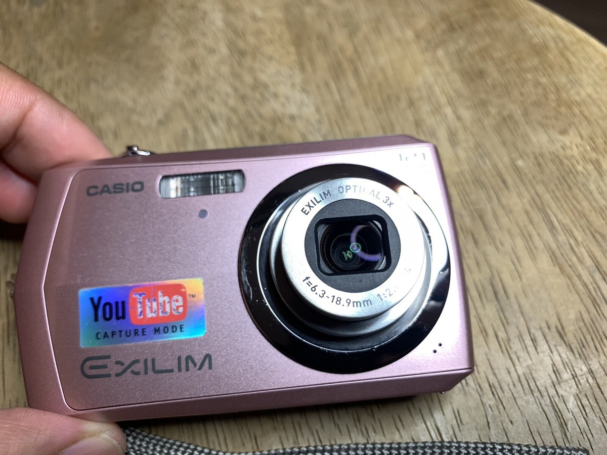 Casio EXILIM EX-Z16 12.1 MP Digital Camera - Pink Rare