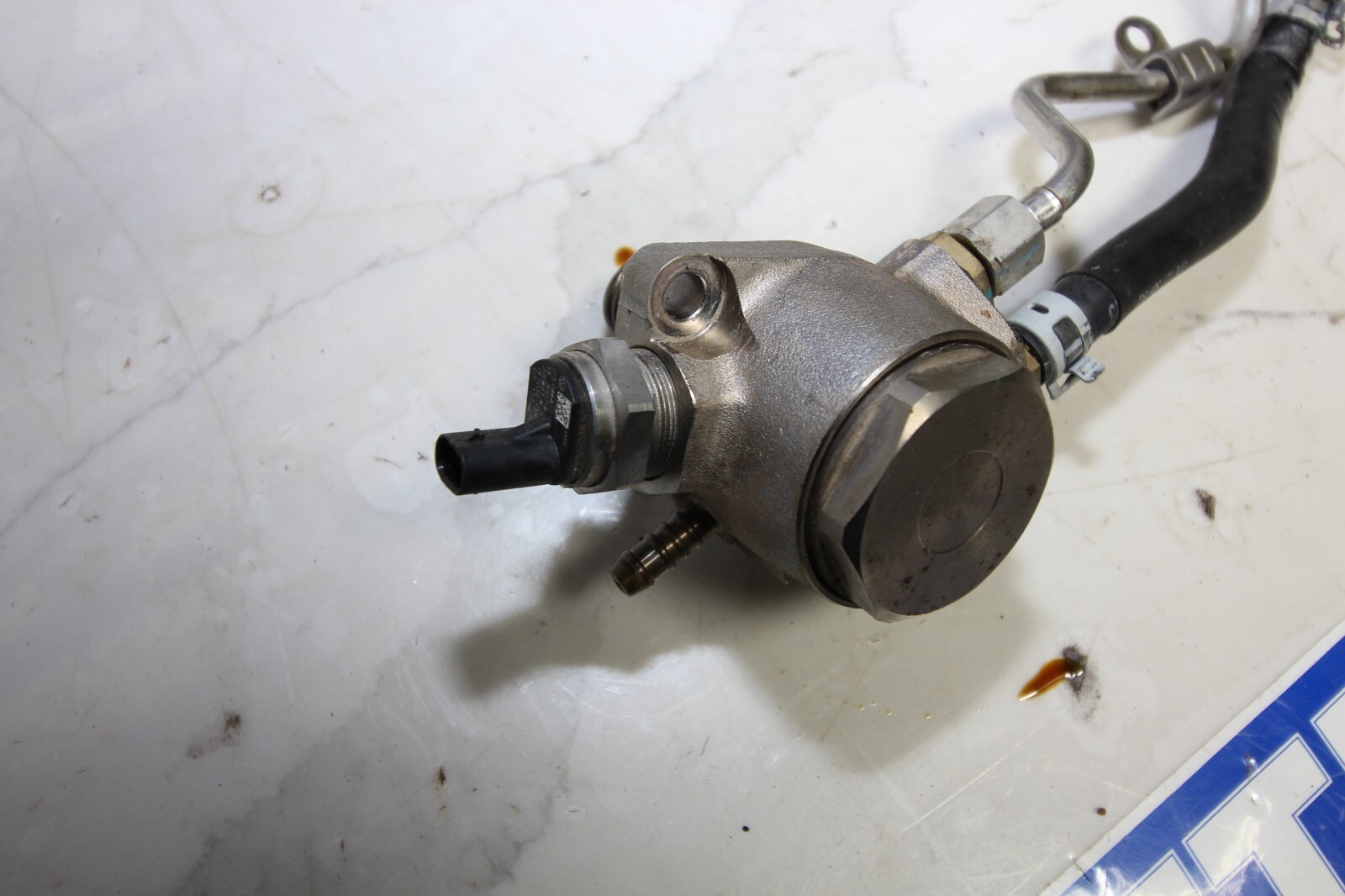 18-21 AUDI R8 V10 5.2L OEM HIGH PRESSURE FUEL PUMP 8426154450223