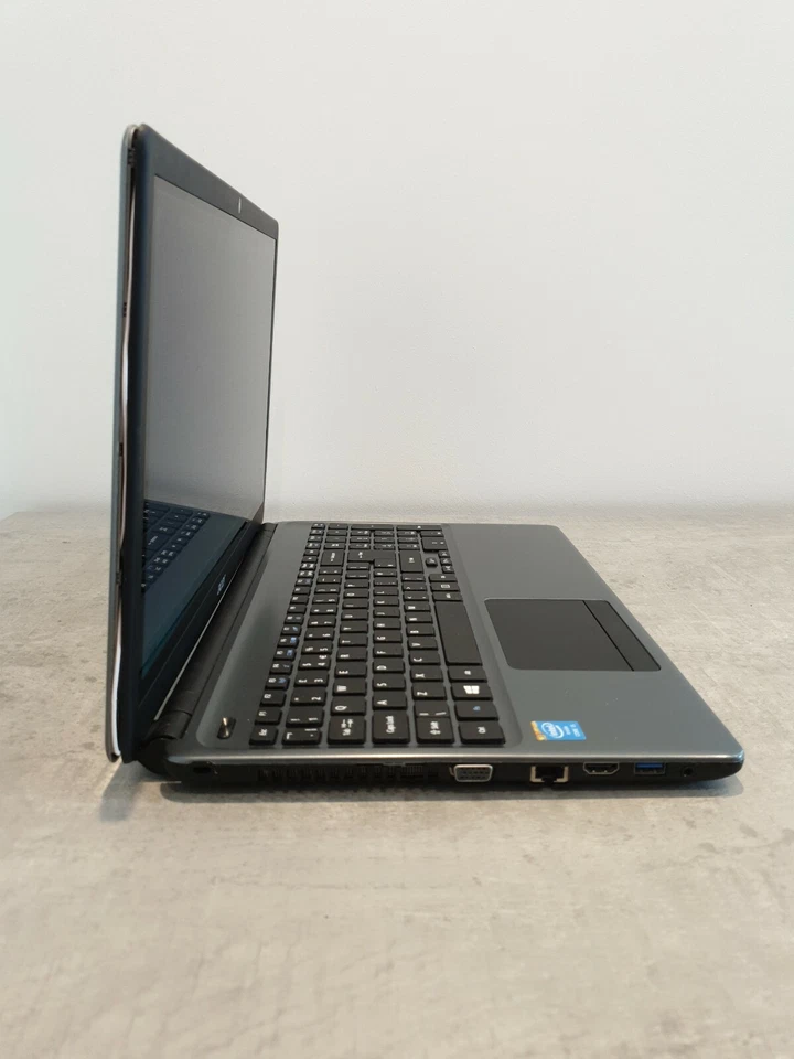 Acer E1-572p - Image 4 of 4