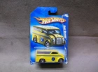 HOT WHEELS 2009 #158 YELLOW DAIRY DELIVERY DIVCO MILK TRUCK REDLINE RACING VAN