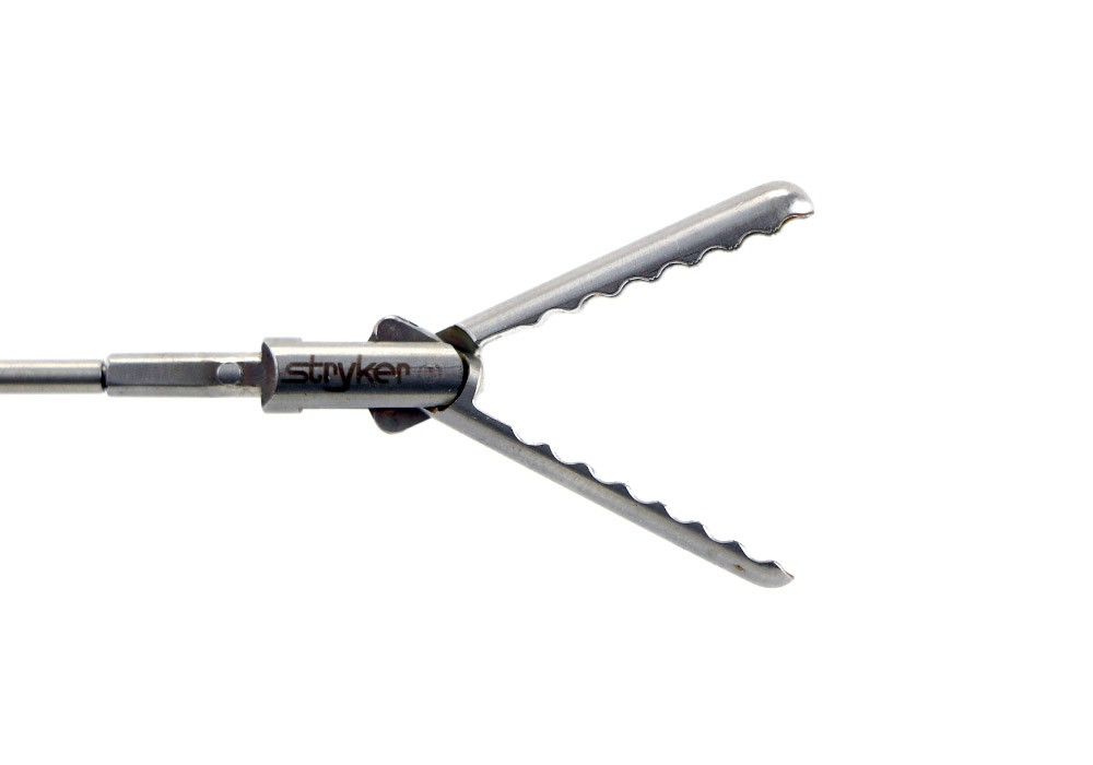 Stryker 250-080-311 Atraumatic Grasper, 5mm Double-Action, 33cm