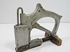 Vintage Red Devil DP2 Diamond Shape Window Glazing Point Driver Tool Frame #P31