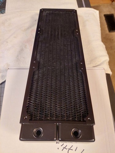 Alphacool Nexxxos XT45 Full Copper V.2 Radiator, 45mm Thick, 360 Triple Fan - Afbeelding 6 van 9