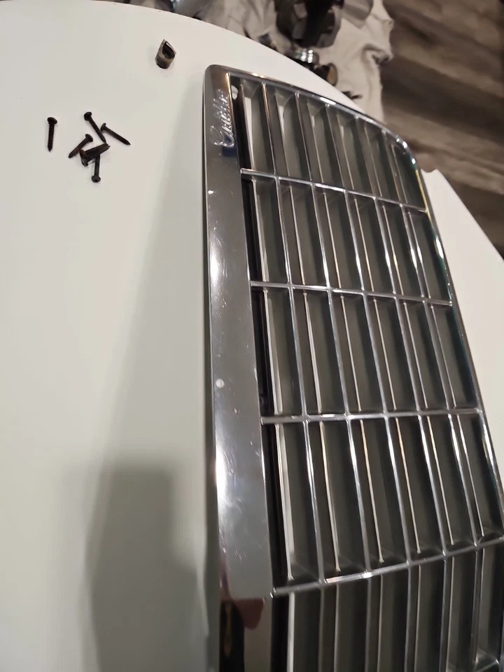 93 94 95 96 凯迪拉克 fleetwood brougham 前铬烤架 Oem Rwd 安装 1994 — 第 4/4 张图片