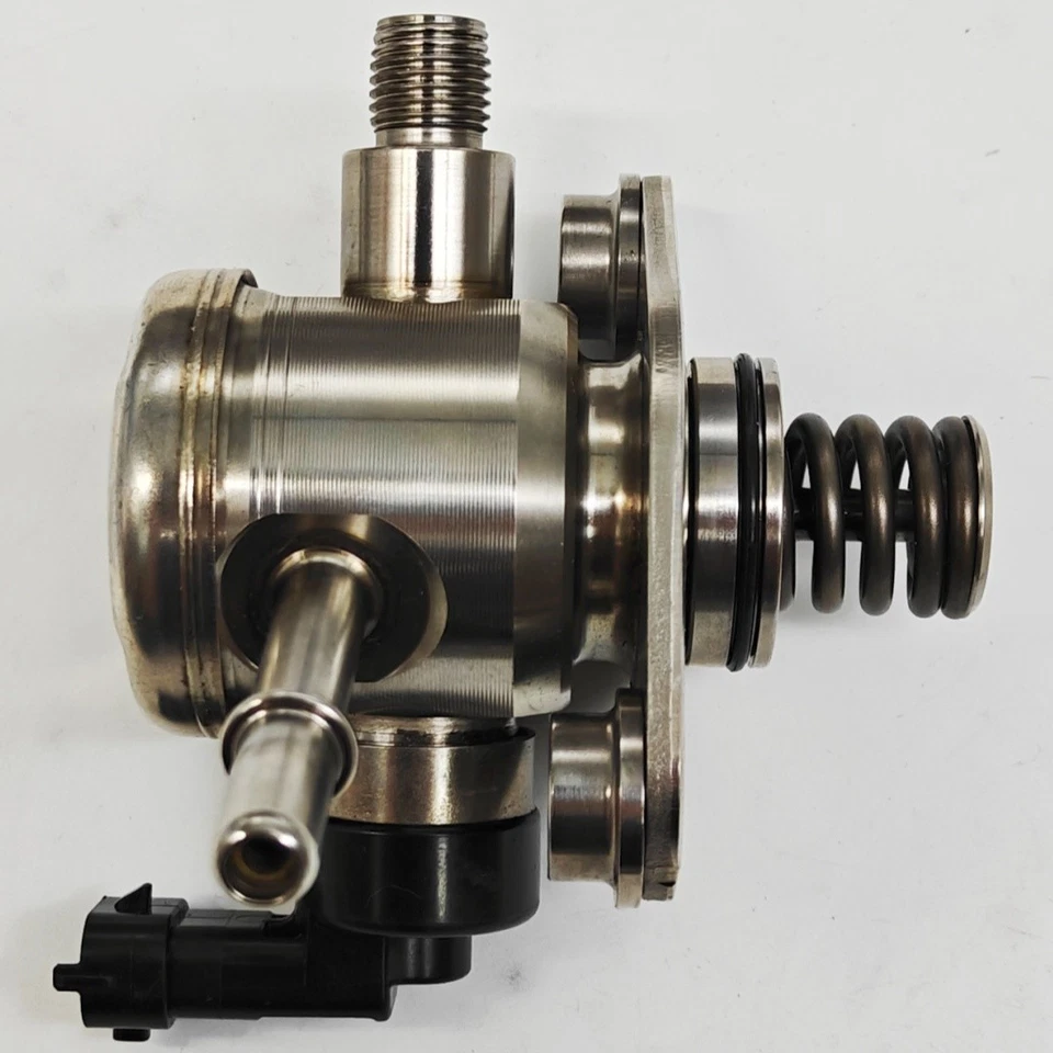 Bomba de combustible de alta presión 12641847 para GMC Buick Chevrolet Terrain 2010-2017 2,4 L Foto 3 de 4