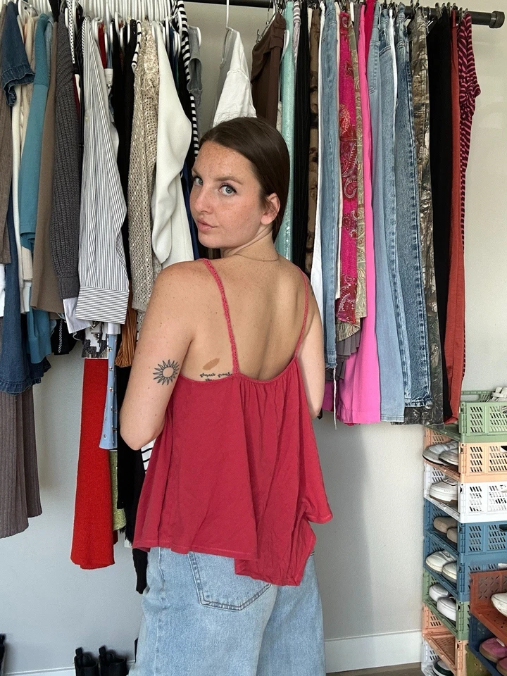 American Eagle Womens Large Red Crochet Lace Trim Sleeveless Flowy Tank Top - Image 2 of 4