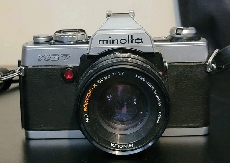 Minolta XG-7 35mm SLR Film Camera W/ MD Rokkor-X 45 mm 1.2 Lens