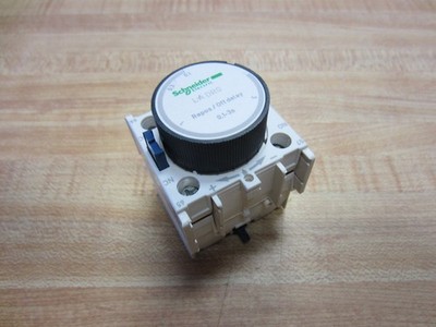 Schneider LADR0 Telemecanique Time Delay LADRO
