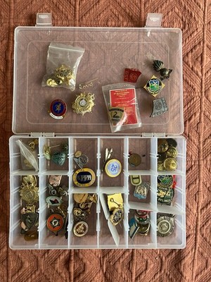 Abzeichen Sammlung, u.a. Militärknöpfe etc. - unerforscht Restposten