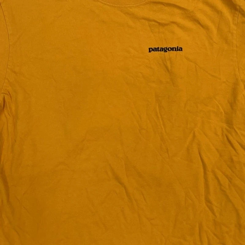 Рубашка с логотипом Patagonia P-6 сзади из органического хлопка с коротким рукавом размер M желтая - Изображение 3 из 4