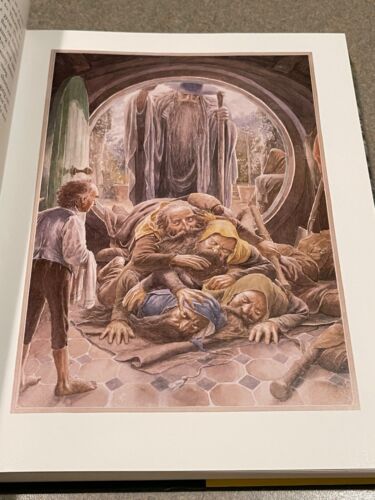 The Hobbit By J R R Tolkien SIGNED by Alan Lee (1997 Illustrated Hardcover) LotR - Foto 18 di 24
