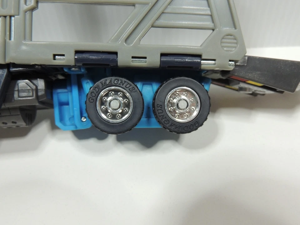 Transformers Ultra Magnus Trailer Omega Prime 2000 Super Class RID Parts Lot - Image 4 of 4