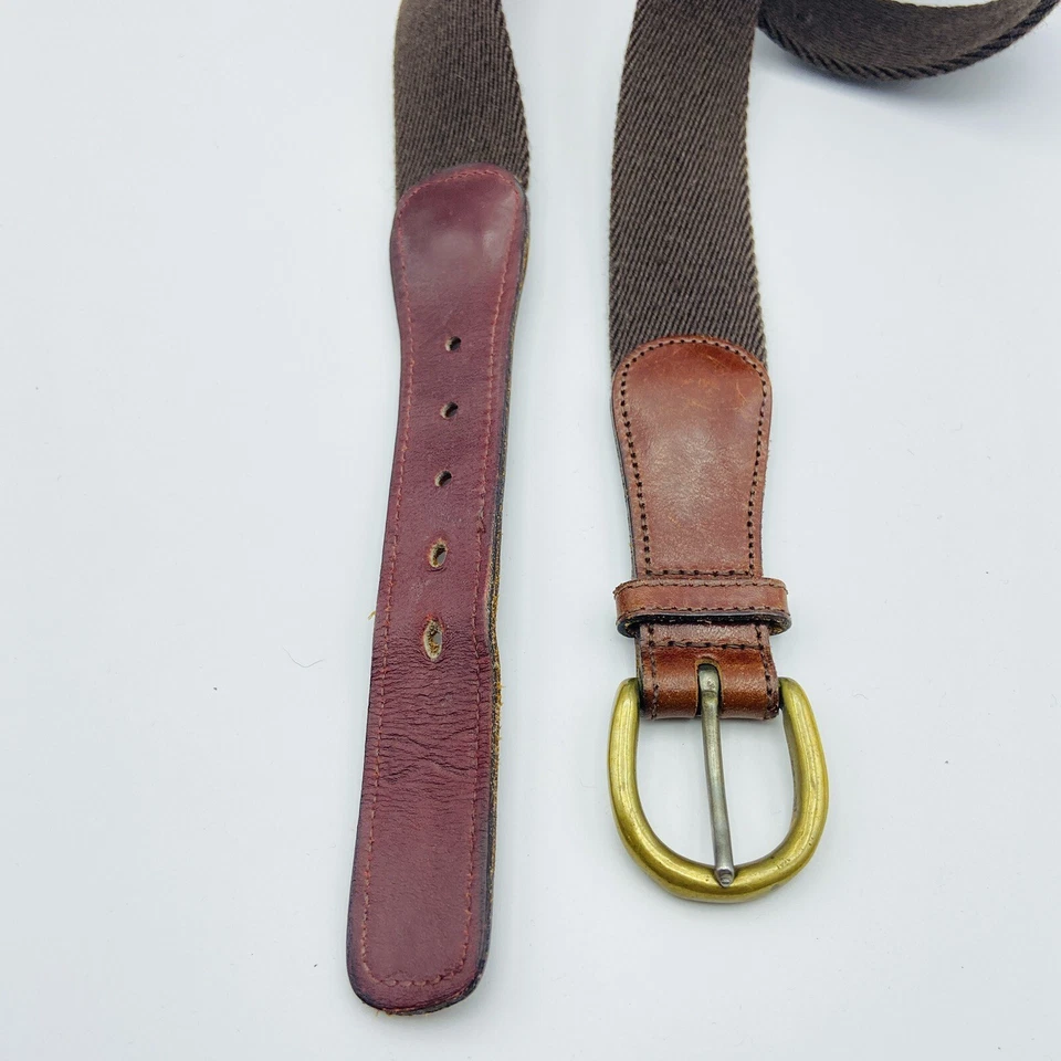 Cinturón de golf Womena Trafalgar de lona con lengüetas de cuero marrón liso hecho en EE. UU. Foto 2 de 4