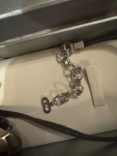 Christian Dior leather choker necklace (used) - Picture 3 of 3