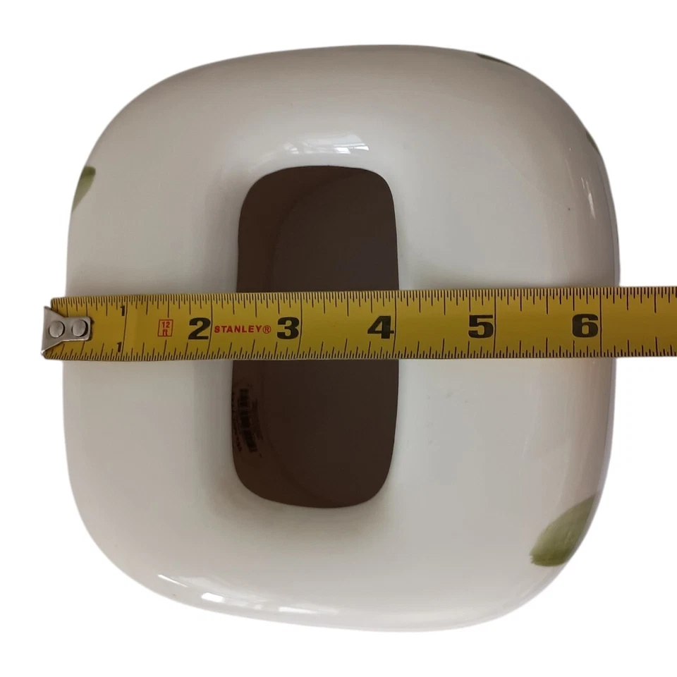 Caja de pañuelos florales de cerámica Wamsutta soporte laurel flores cabaña púrpura Foto 3 de 4