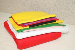 M-3) Lot of Felt for Hobbies and Crafts: Yellow,Red, Green, White, Purple