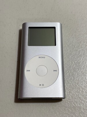Nice iPod Mini 2nd Generation Silver 4gb w/ Original Box - Apple
