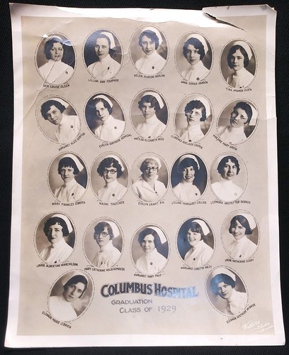 Antique 10x13 photo COLUMBUS HOSPITAL NURSE GRADUATION Seattle women 1929 class