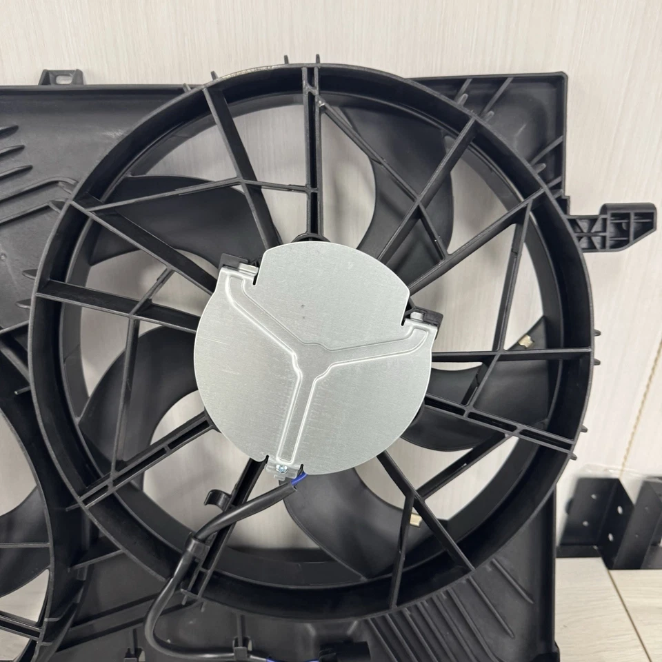 Ventilador de radiador de aire acondicionado para Cadillac Deville 2000-2005 para GM3115186 | 12463002 Foto 3 de 4