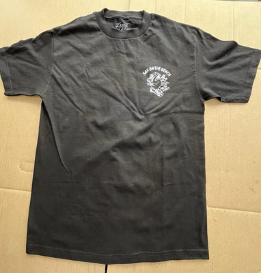 Fresh Vibes Sax On The Beach T-Shirt Men s Medium NWOT