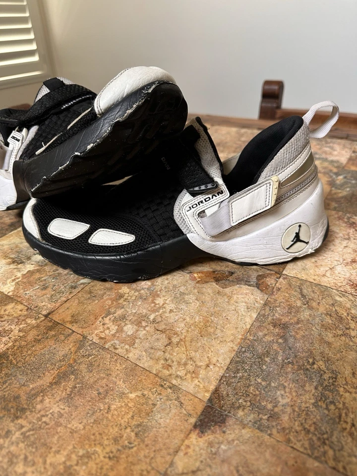 Talla 11 - Zapatillas deportivas Jordan Trunner LX negras blancas para hombre 897992-010 Foto 3 de 4