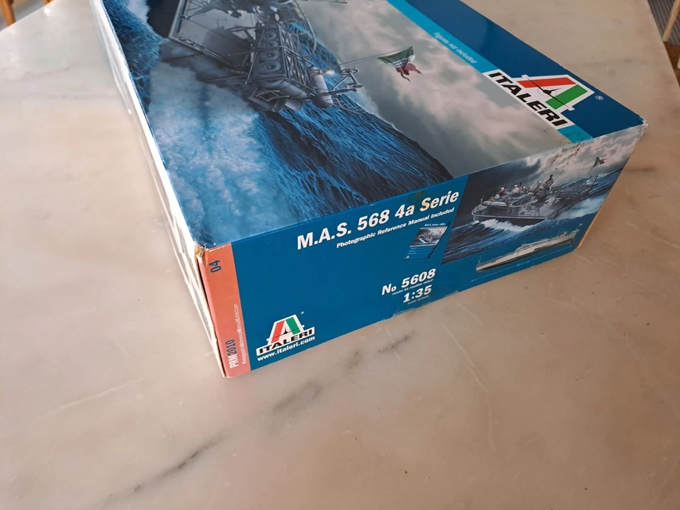 Italeri IT5608 M.A.S.568 4^ SERIE KIT 1:35 Modellino - Immagine 4 di 4