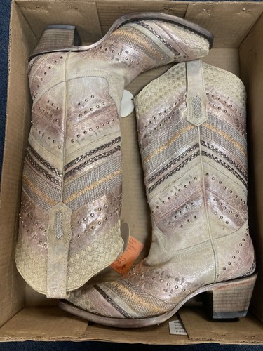 Womens Corral LD Embroidery & Studs Western Cowboy Boots Sz 8 NIB - Picture 8 of 9
