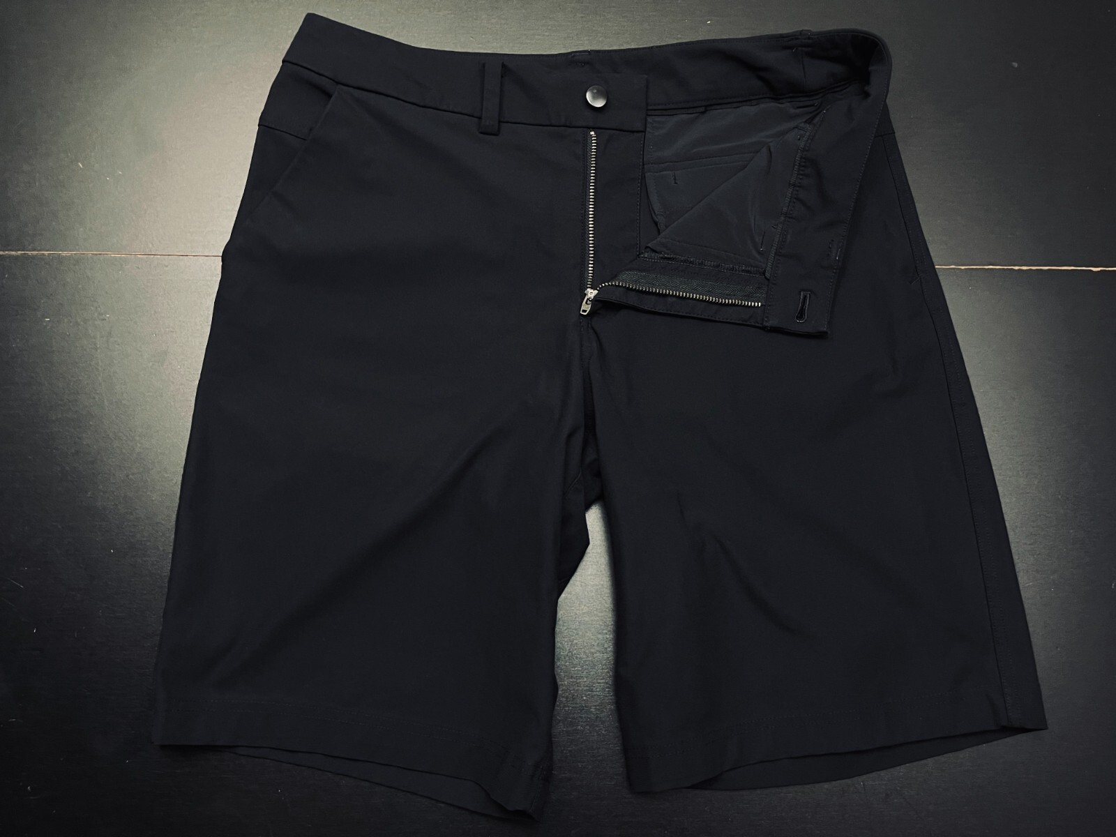 LULULEMON FLAT FRONT SOLID JET BLACK DESIGNER ACT… - image 1