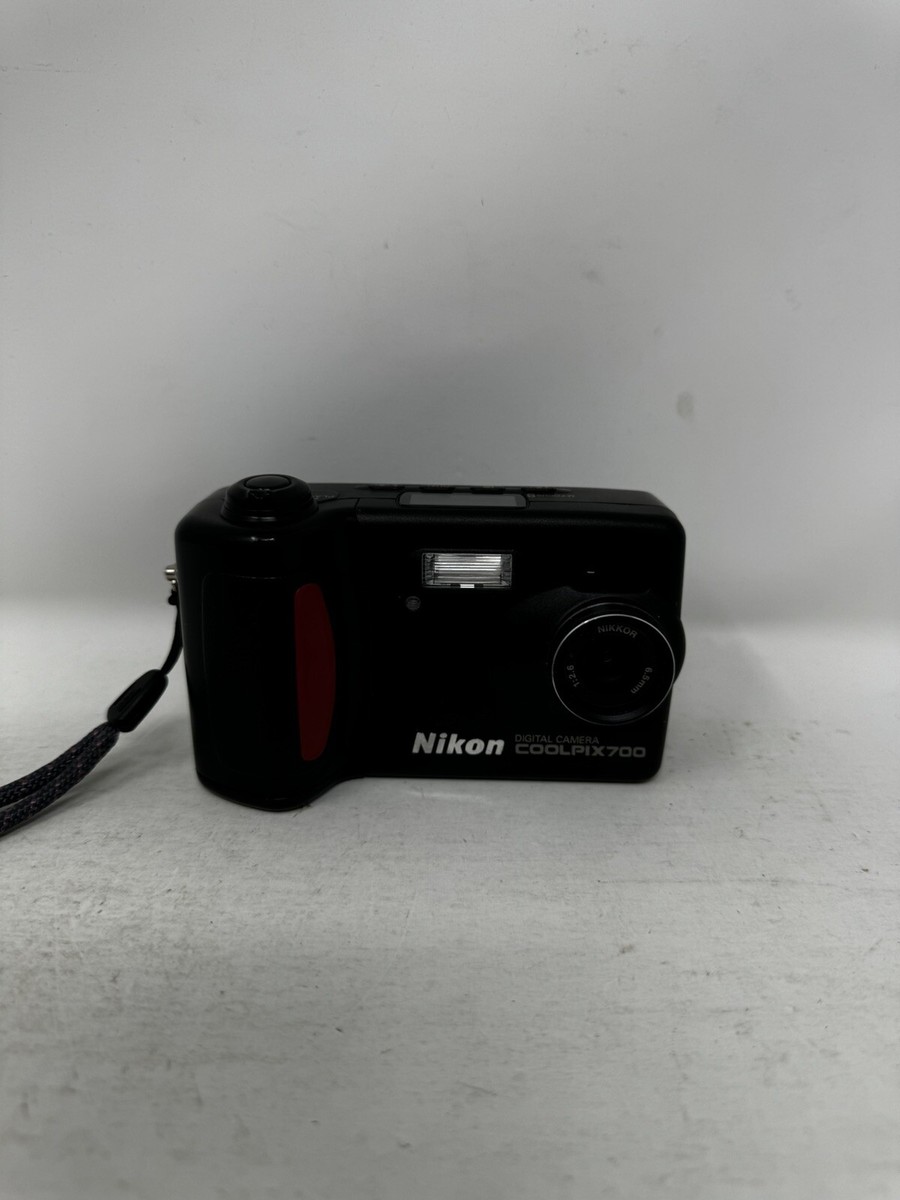 Nikon COOLPIX 700 デジタルカメラ ニコン COOLPIX700」製品版レポート