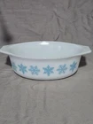 Vtg Pyrex Oval Casserole Dish #043 White w/Turquoise Snowflake 1 1/2 Qt NO LID