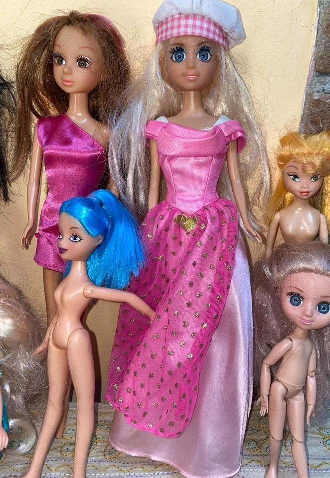 LOTTO 13 BAMBOLE MISTE - Immagine 3 di 4