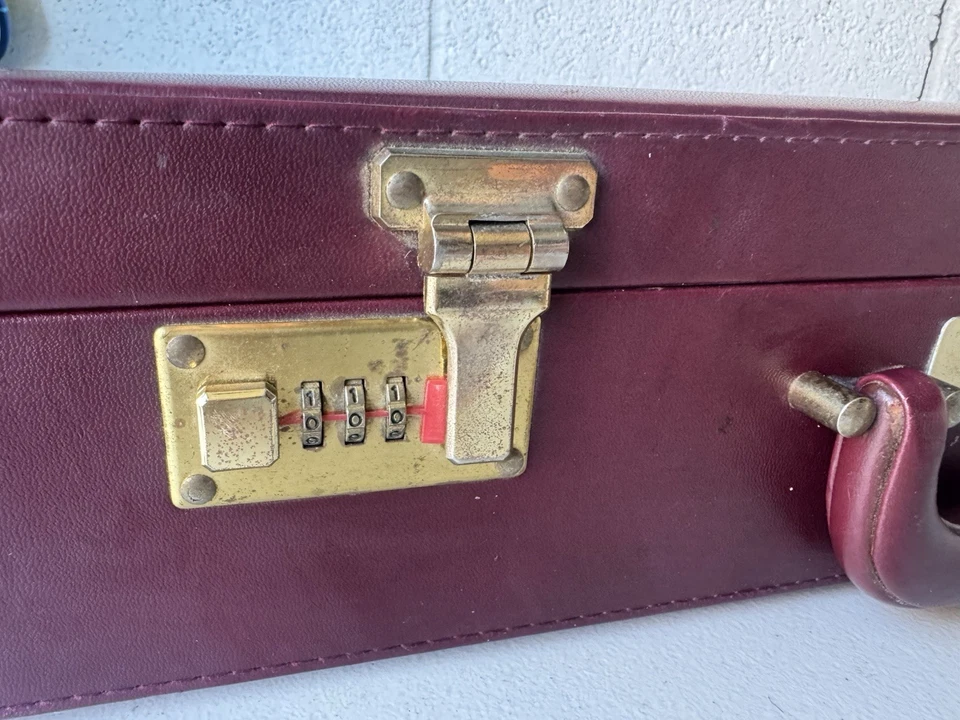 Maletín de prueba de inteligencia KAIT Kaufman - Solo estuche vintage - Borgoña - Usado Foto 3 de 4