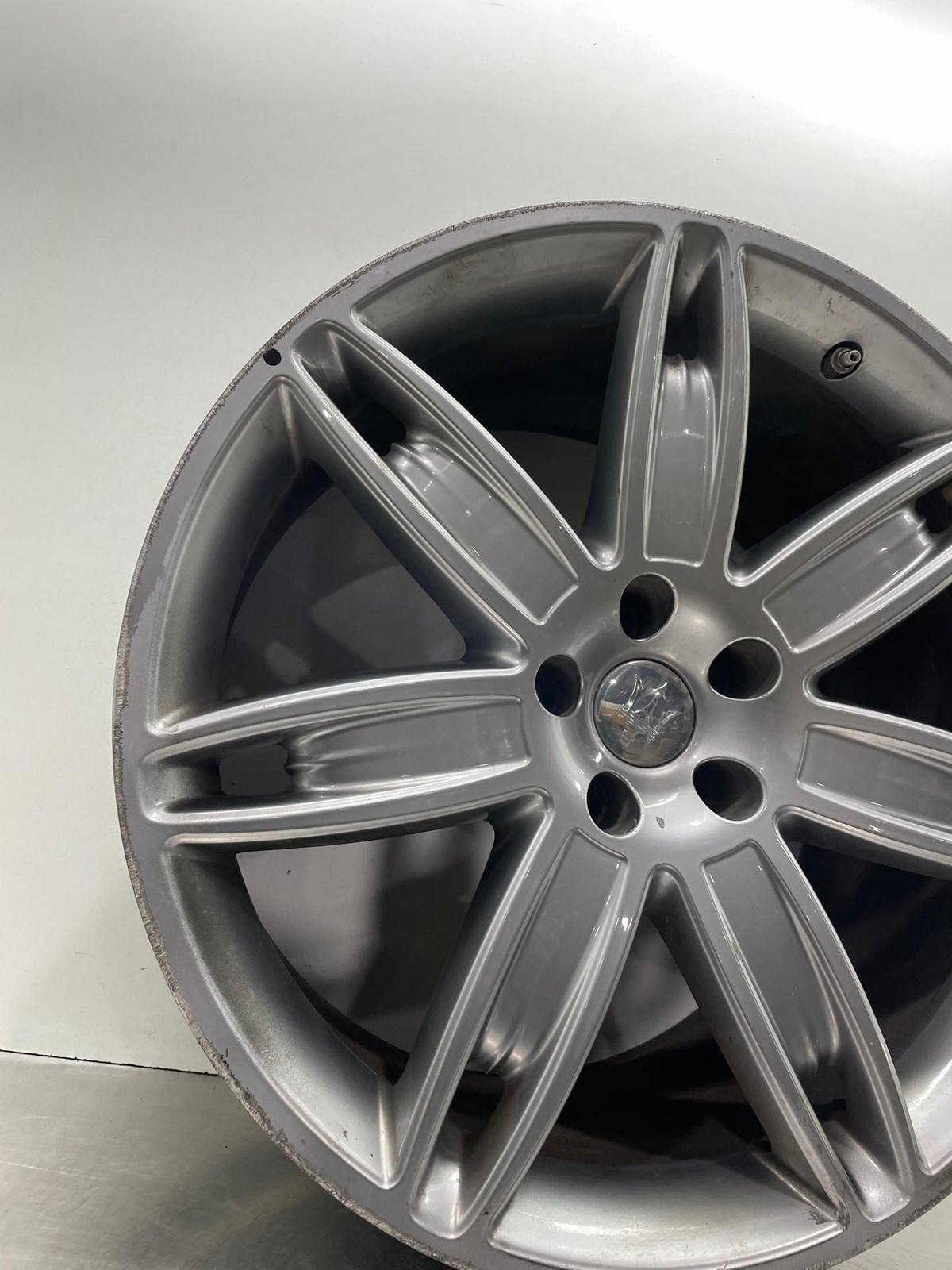 2009 Maserati Quattroporte Wheel Rim 20"x10.5" Alloy 7 Spoke REAR OEM 670010623