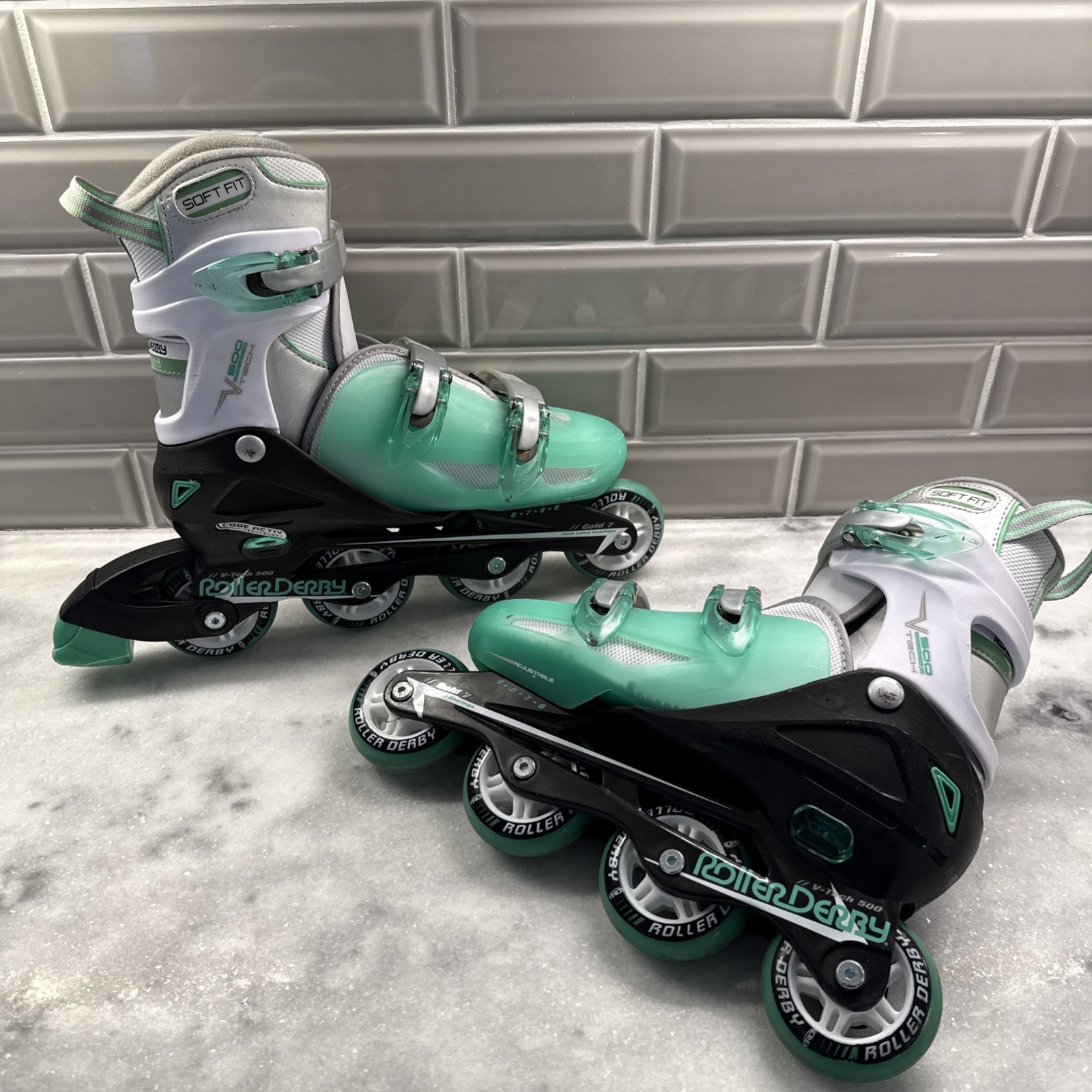 Roller Derby Women's V-Tech 500 Button Adjustable Inline Ska
