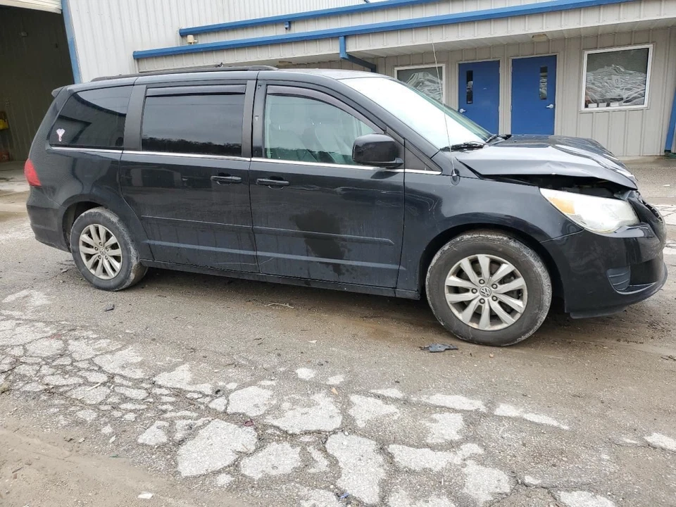 Conjunto de luces traseras para conductor izquierdo Volkswagen Routan 2013 OEM DOT certificado usado Foto 4 de 4